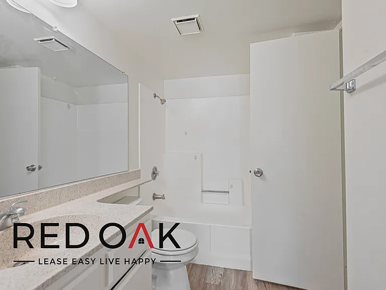 1215 D St #D101 — Photo 19