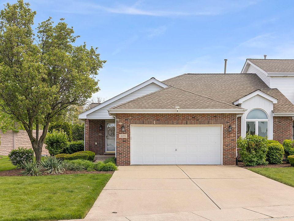 1st image of 2271 Wellington Ct