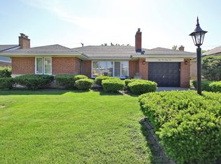 6931 N Kedvale Ave, Lincolnwood, IL 60712