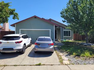 826 Scottsdale Dr, Vacaville, CA