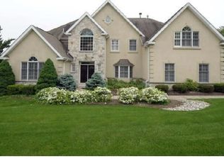 1207 Gulph Creek Dr, Wayne, PA 19087