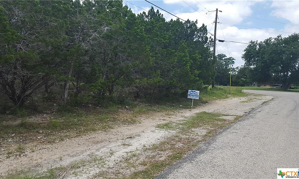 2nd image of 506 Riviera Dr