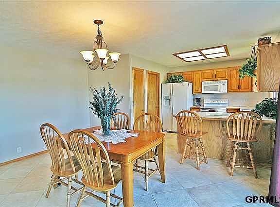 3rd image of 11616 S 205th St