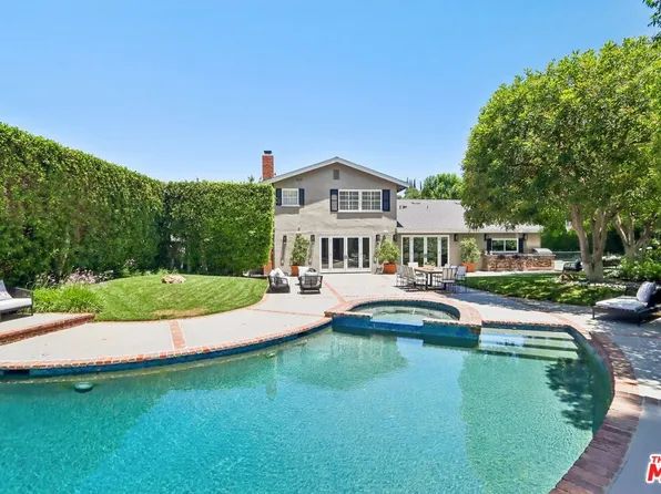 17228 Benner Pl, Encino, CA 91316