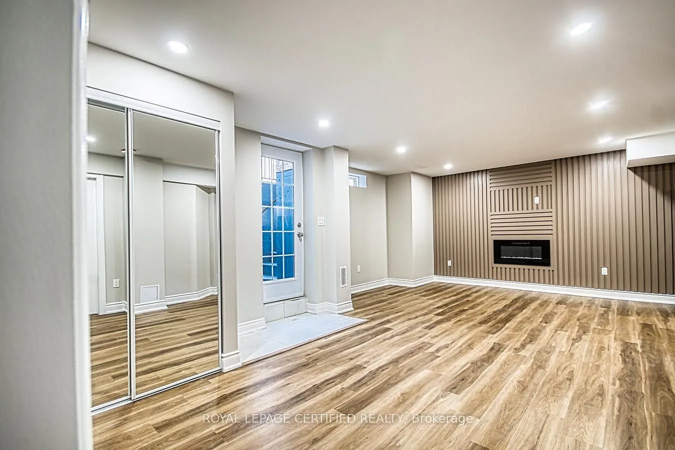 2 bed, $1,800 — Photo 2