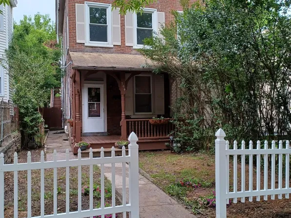 709 W Marshall St, Norristown, PA 19401