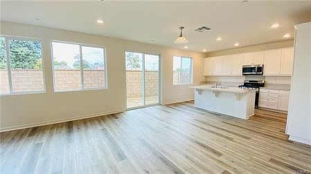 5th image of 928 Werly Dr