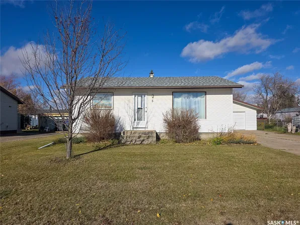 5 Centennial Crescent, Melville, SK S0A 2P0