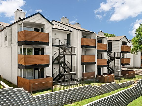5th image of 711 Brentford Pl #219