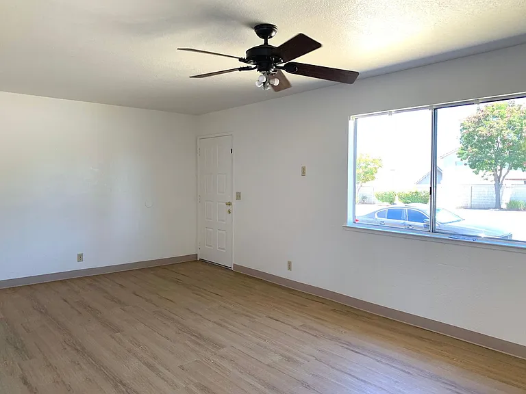 Sunnyslope 1451 — Photo 7