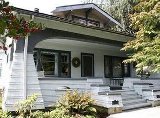 7517 Highland Pkwy SW, Seattle, WA 98106