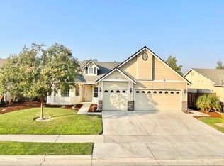 1772 Rosa Ave, Tulare, CA 93274