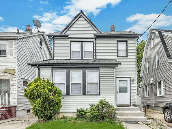 111-28 207th Street, Queens Village, NY 11429