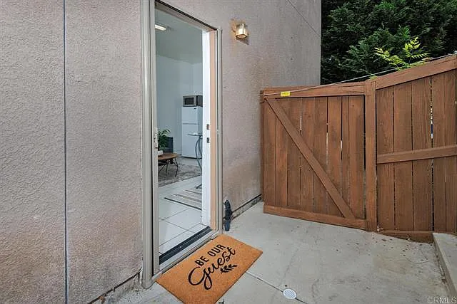 1476 Edgehill Dr — Photo 8