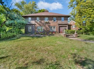 2565 Norfolk Rd, Cleveland Heights, OH 44106