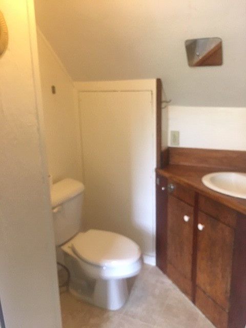 2nd image of 415 Spring St #4