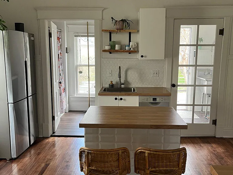 736 Monroe Ave — Photo 10