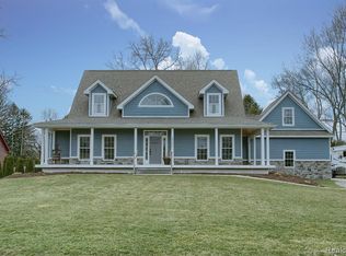 2796 Norton Lawn St, Rochester Hills, MI 48307