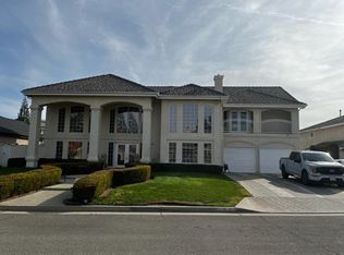 227 W Ridgepoint Dr, Fresno, CA 93711