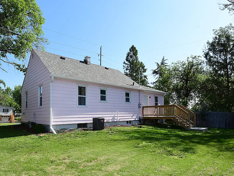 9635 Maple St — Photo 19