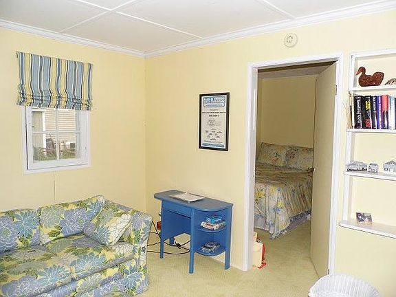 5th image of 8723 Lagoon Dr