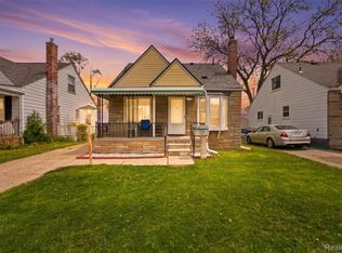21426 Syracuse Ave, Warren, MI 48091
