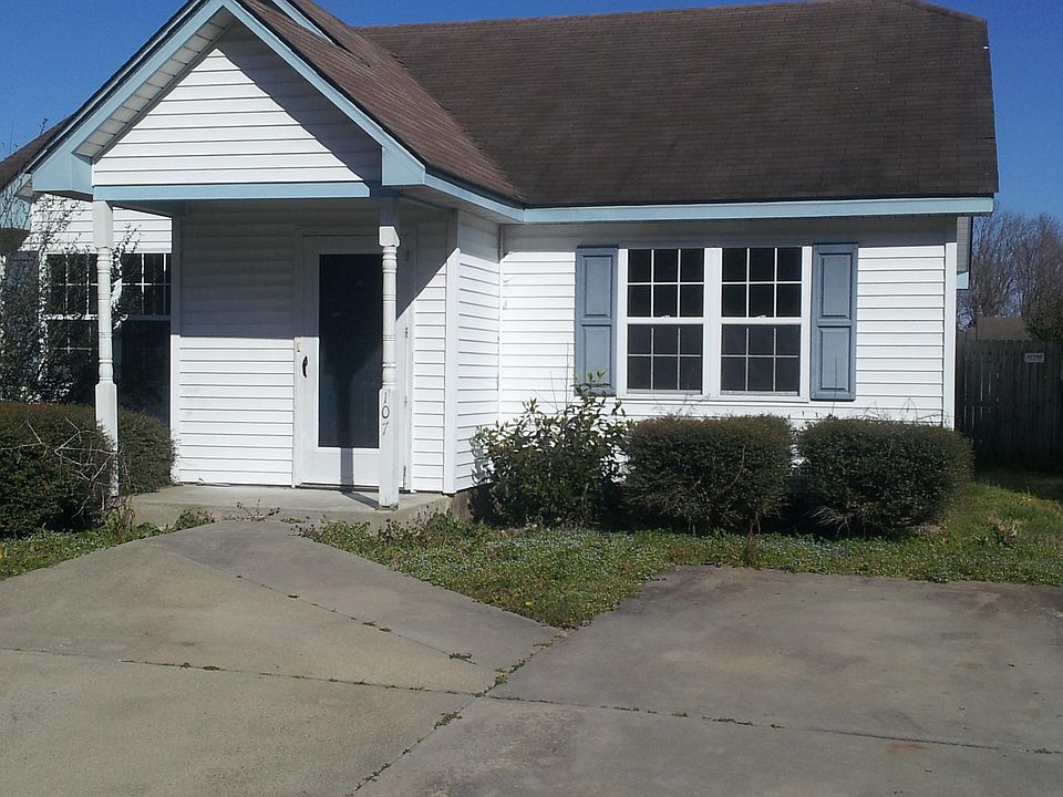 1st image of 107 Sycamore Ln