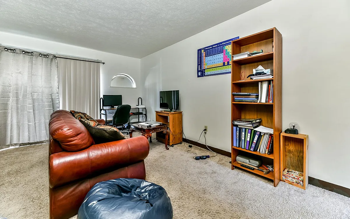 Building Photo - 3210 Kennett Sq