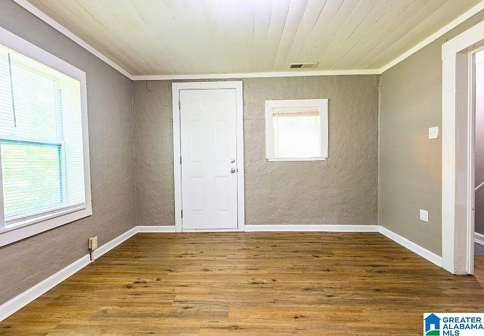 1 bed, 2.0 bath, $1,200 — Photo 3