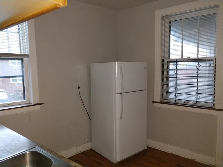 1331 W Fargo Ave #2S — Photo 10
