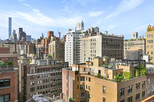 Sold by Compass | media 3