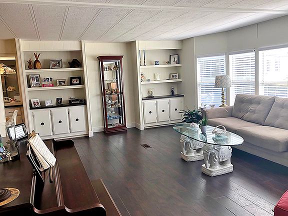 3rd image of 3577 Palm Valley Cir #92