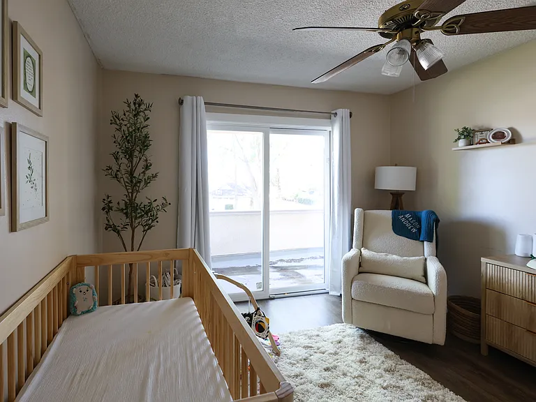 1228 Lyndhurst Dr — Photo 10