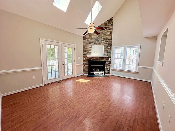 5th image of 1506 Tackley Pl
