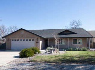 19806 Cottonwood Dr, Cottonwood, CA 96022