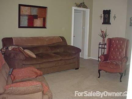 3rd image of 616 Willowbrook Dr