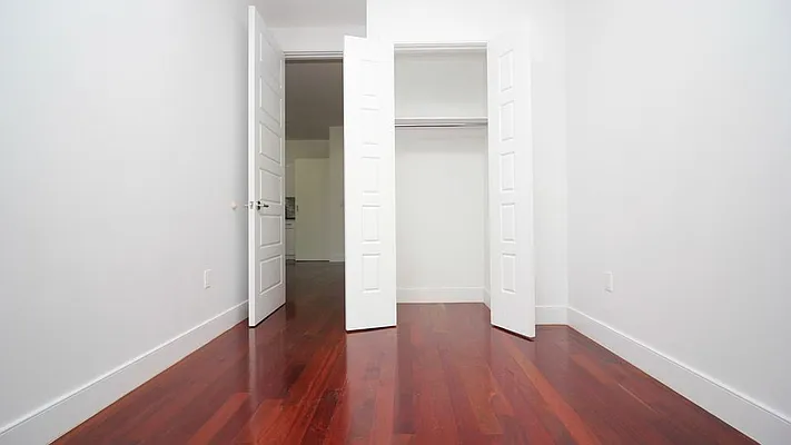 Rented by Nooklyn NYC LLC | media 18