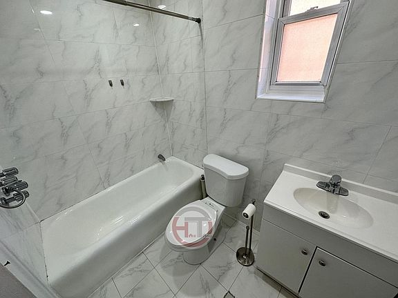 4th image of 2440 Laconia Ave APT 2F