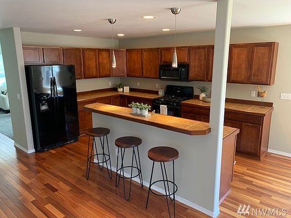 4th image of 18604 94th Ln E
