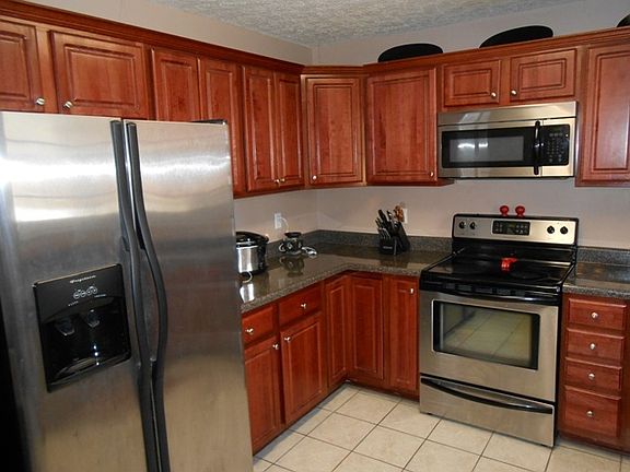 4th image of 364 Sequoia Ct
