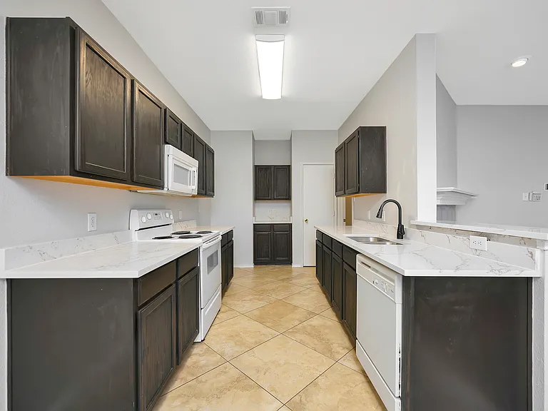 4144 Capstone Dr — Photo 7
