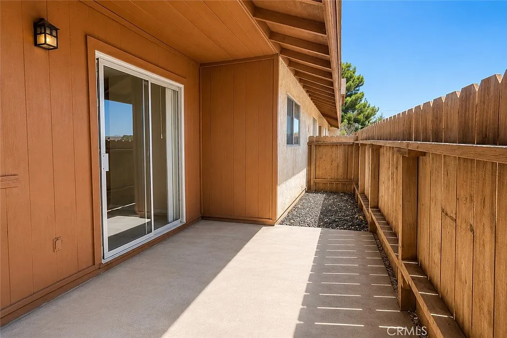 2 bed, 747 sqft, $1,500 — Photo 4