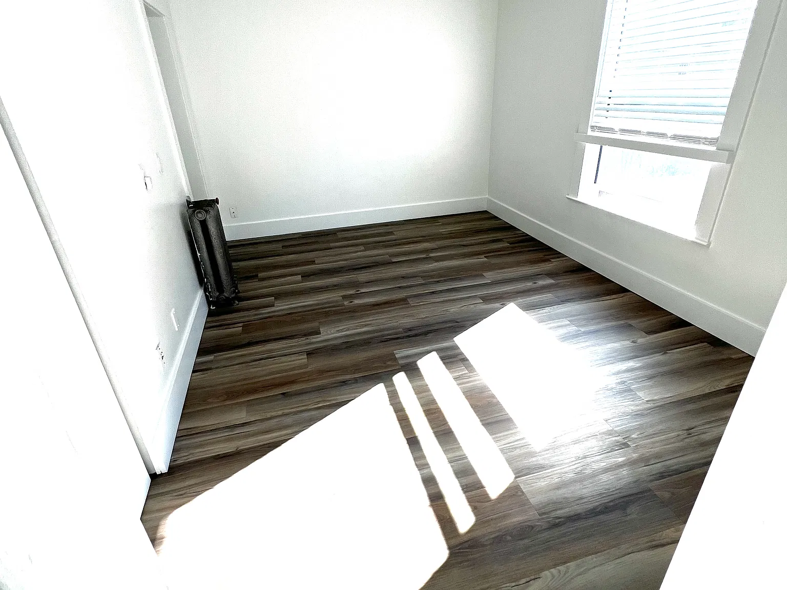 1546 Nelson Street Vancouver — Photo 4