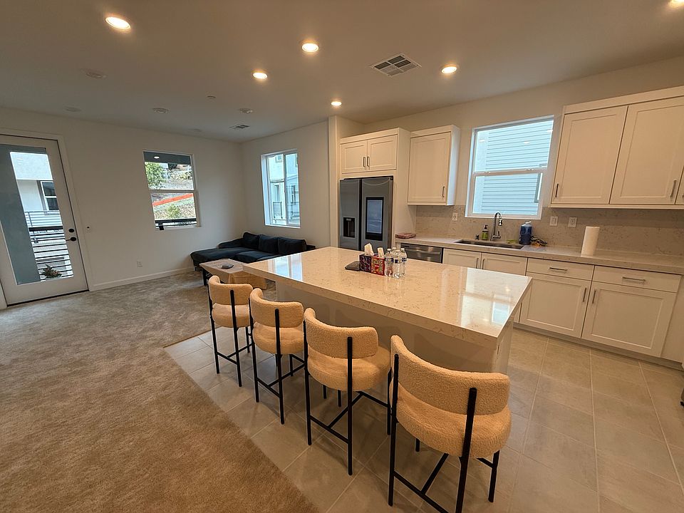 1st image of 11866 Zach Dr #1