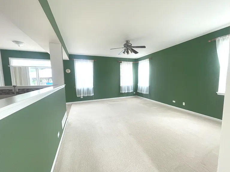 1884 Fescue Dr — Photo 11