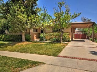 19651 Sylvan St, Reseda, CA 91335