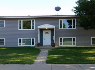 2229 2nd Ave SW APT 2B, Minot, ND 58701