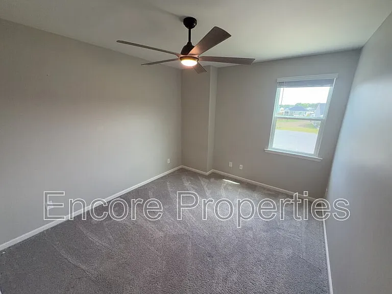 7704 Chestnut Creek Ct — Photo 8