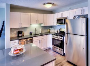 635 N State St, Chicago, IL 60654