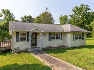 606 Catawba Ave, Clinton, TN 37716